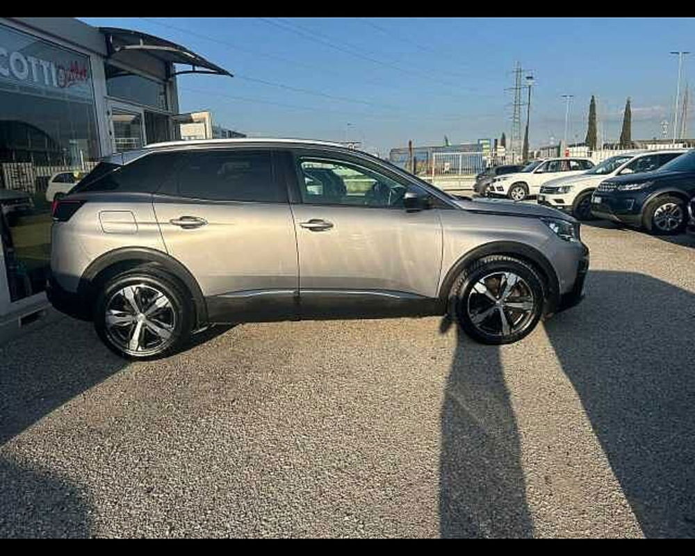 Peugeot 3008 usata a Livorno (8)