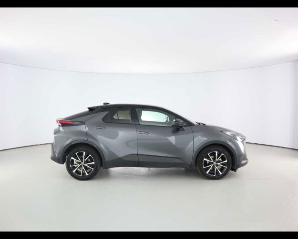 Toyota Toyota C-HR usata a Bologna (7)