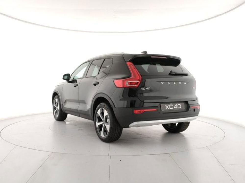 Volvo XC40 nuova a Modena (3)