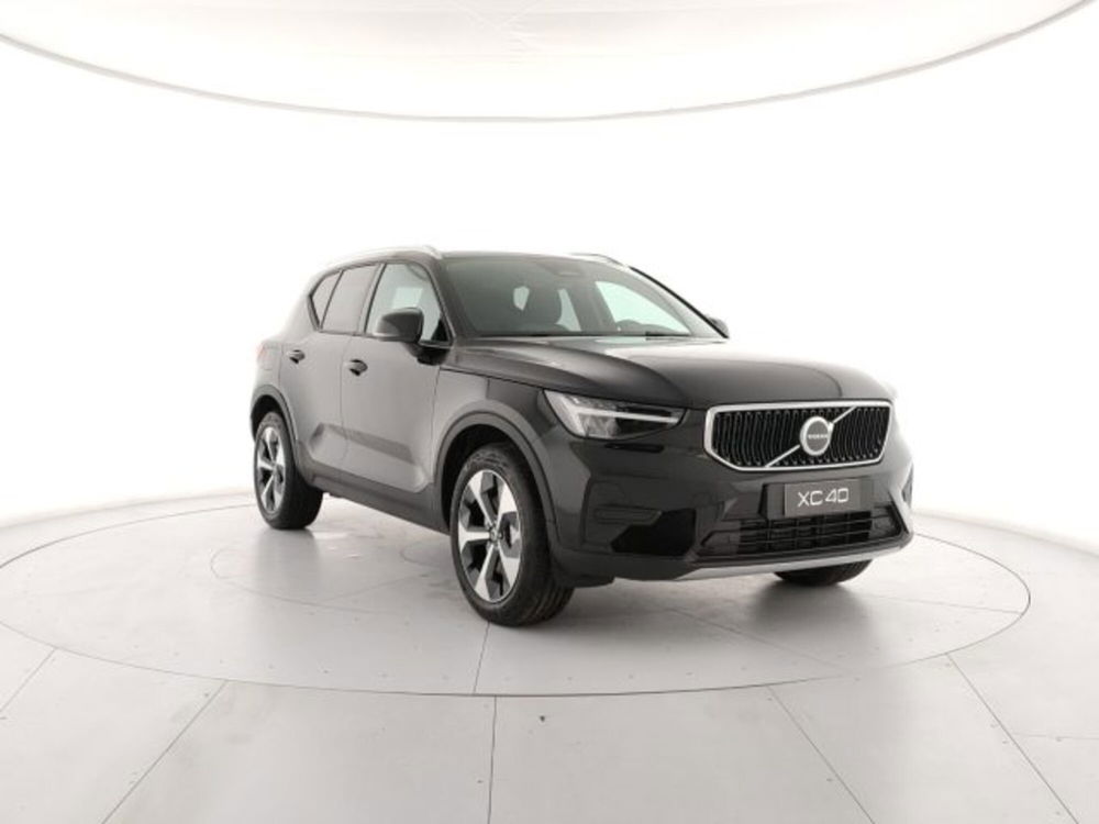 Volvo XC40 nuova a Modena (6)