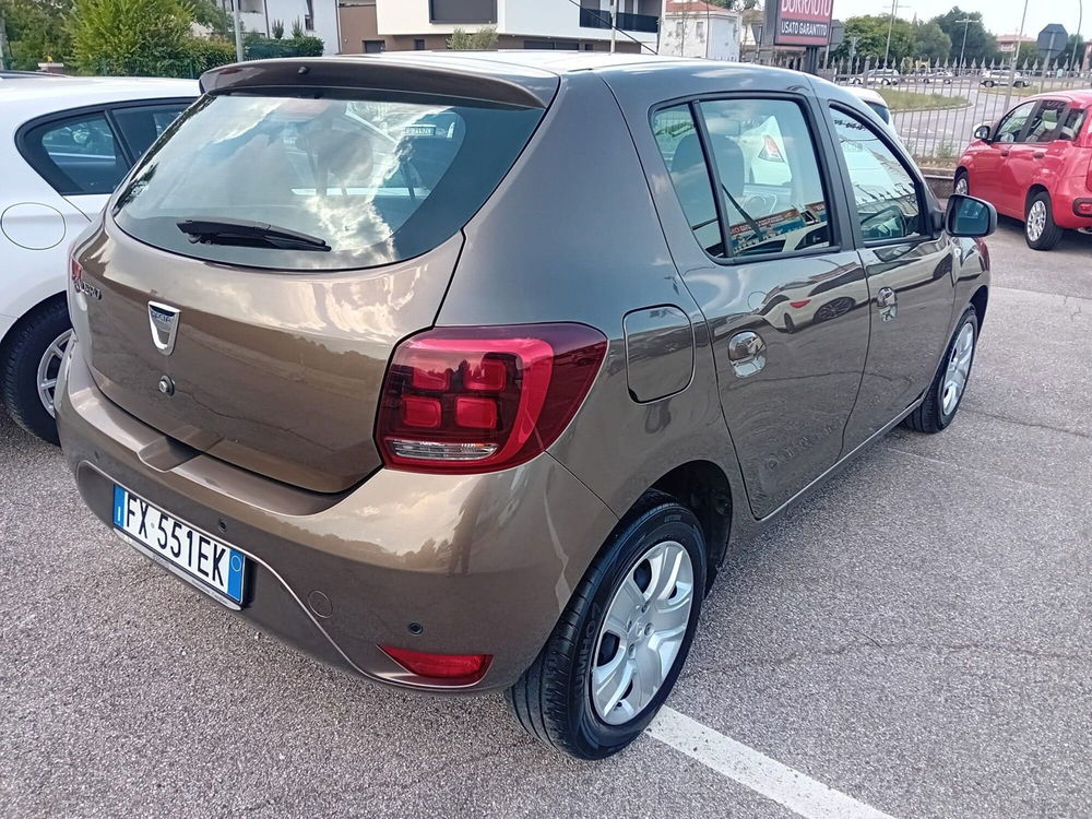 Dacia Sandero usata a Treviso (4)