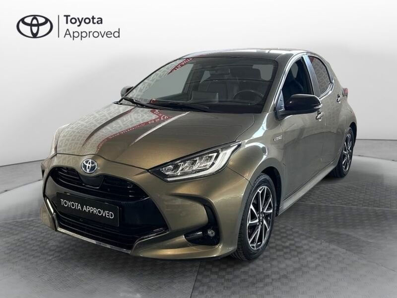 Toyota Yaris 1.5 Hybrid 5 porte Lounge del 2020 usata a Prato