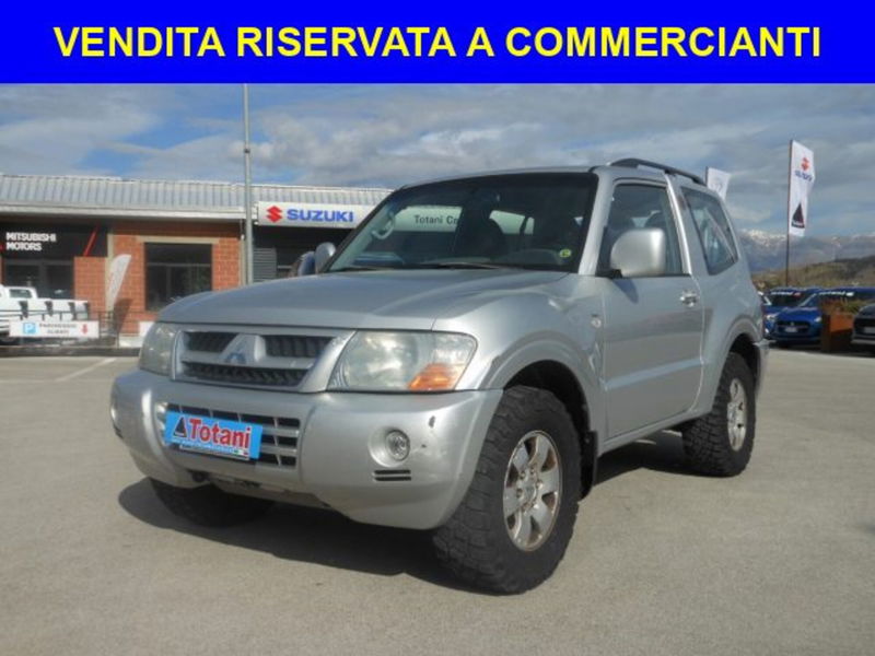 Mitsubishi Pajero 3.2 16V DI-D 3p. Invite del 2005 usata a L&#039;Aquila