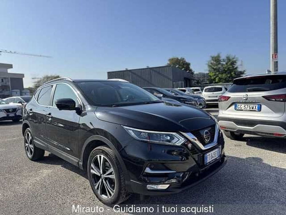 Nissan Qashqai usata a Roma