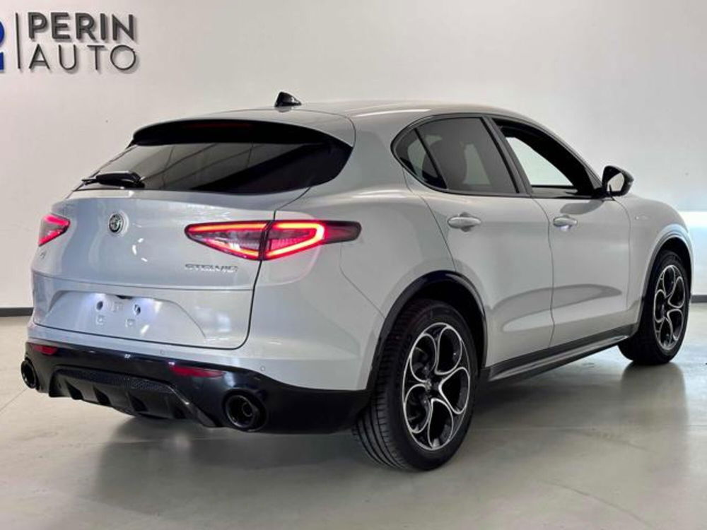 Alfa Romeo Stelvio nuova a Vicenza (4)