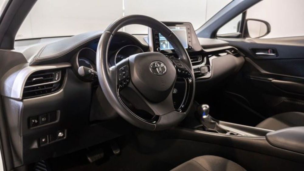 Toyota Toyota C-HR usata a Padova (15)