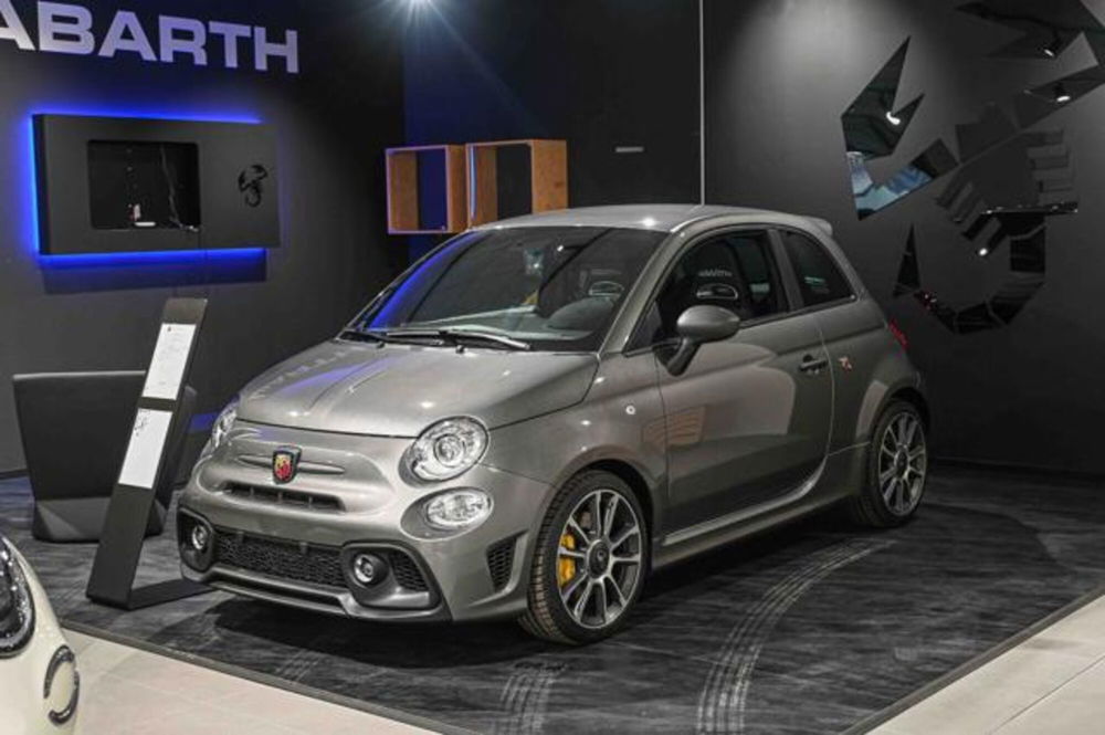 Abarth 695 nuova a Torino