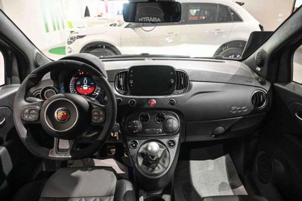 Abarth 695 nuova a Torino (9)