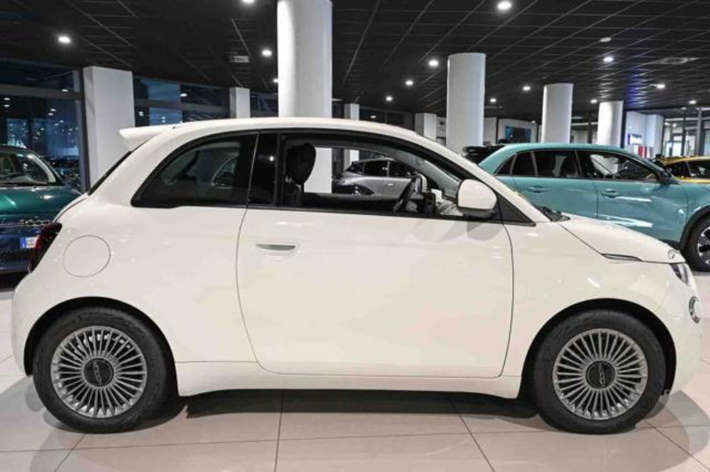 Fiat 500e nuova a Torino (3)