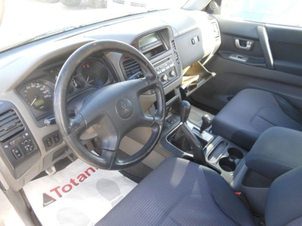 Mitsubishi Pajero usata a L'Aquila (12)