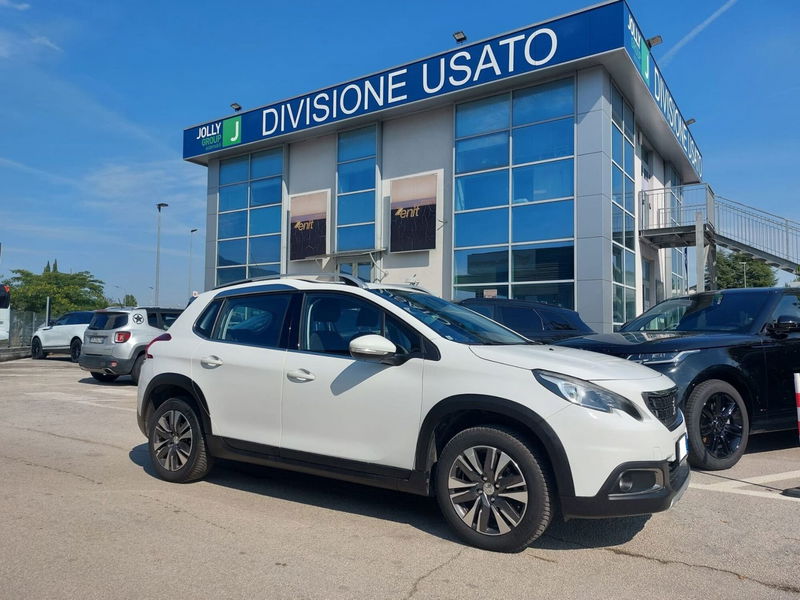 Peugeot 2008 VTi 82CV Allure del 2017 usata a Ceccano