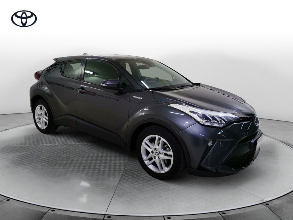 Toyota Toyota C-HR usata a Salerno (3)