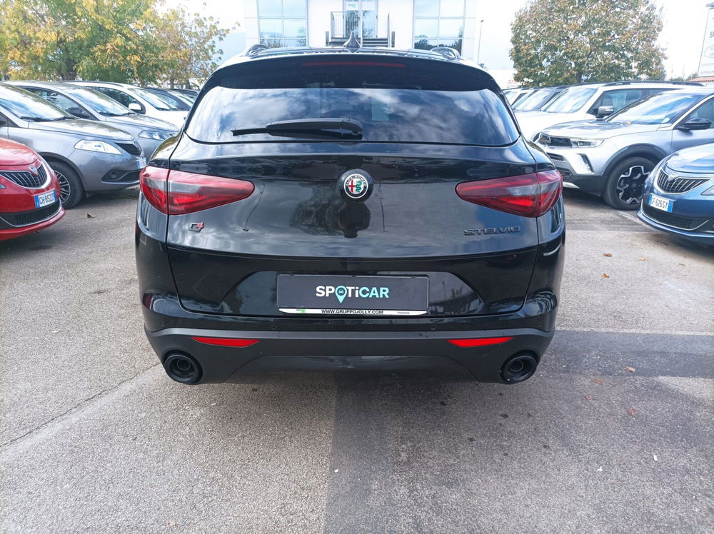 Alfa Romeo Stelvio usata a Frosinone (9)