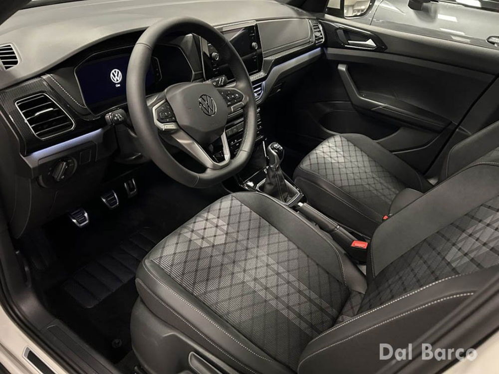 Volkswagen T-Cross nuova a Verona (12)