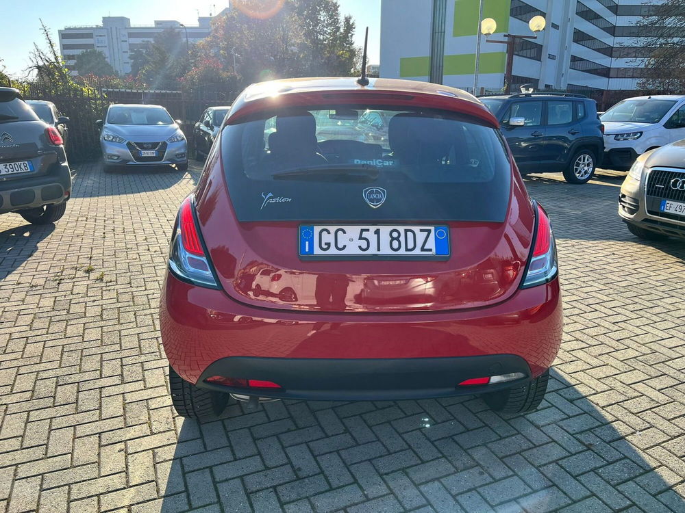 Lancia Ypsilon usata a Milano (7)