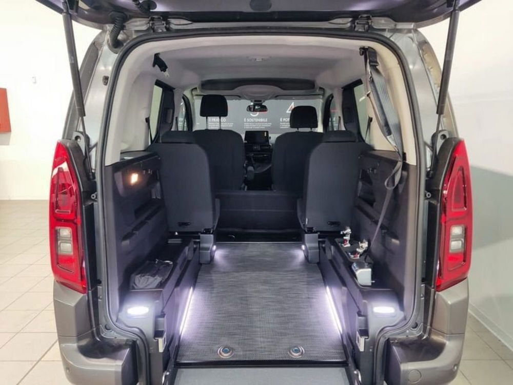 Toyota Proace City Verso nuova a Vicenza (10)