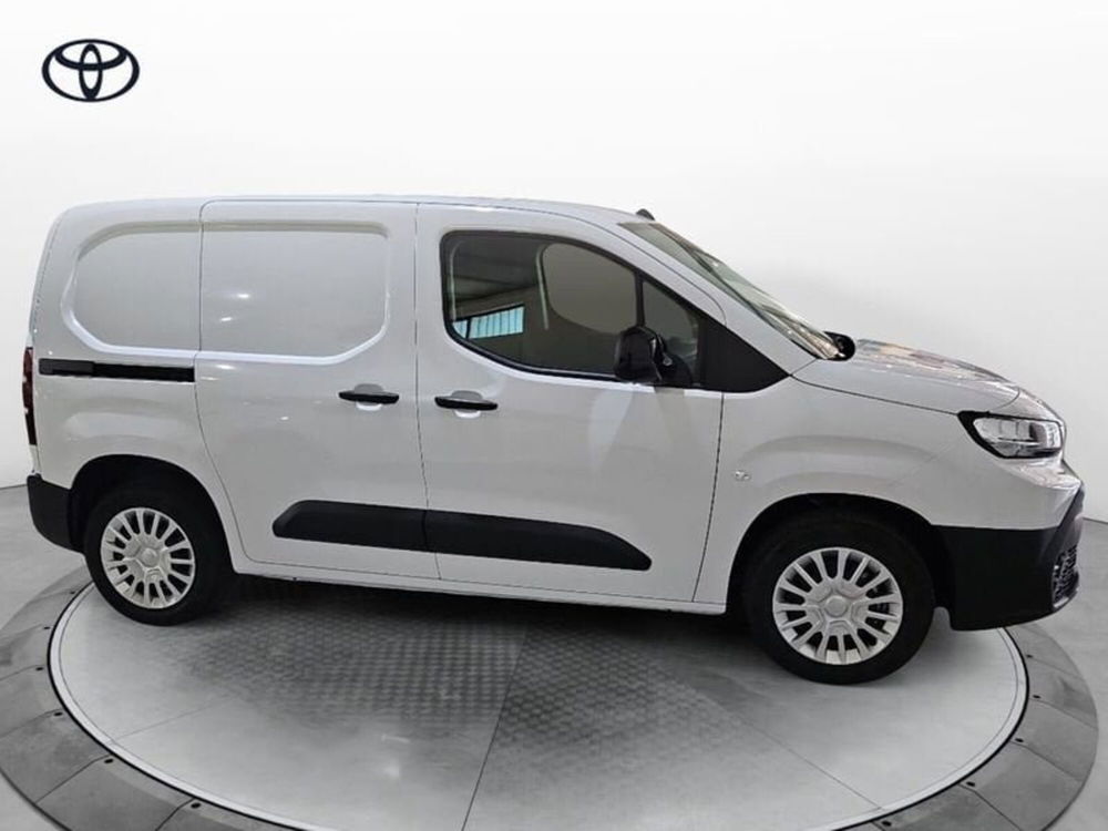 Toyota Proace City nuova a Vicenza (4)