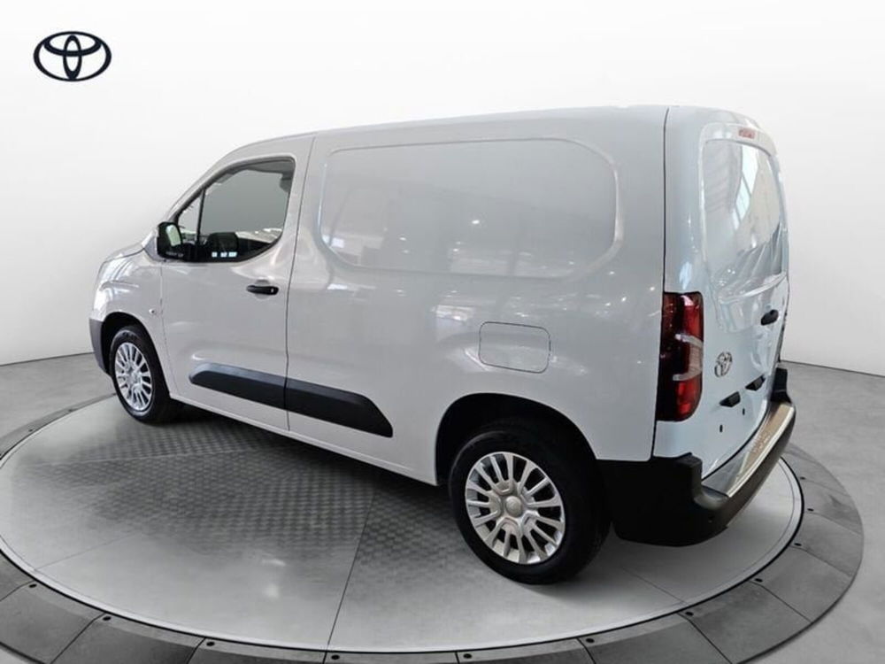 Toyota Proace City nuova a Vicenza (7)