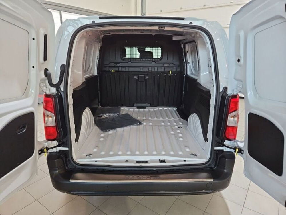 Toyota Proace City nuova a Vicenza (9)