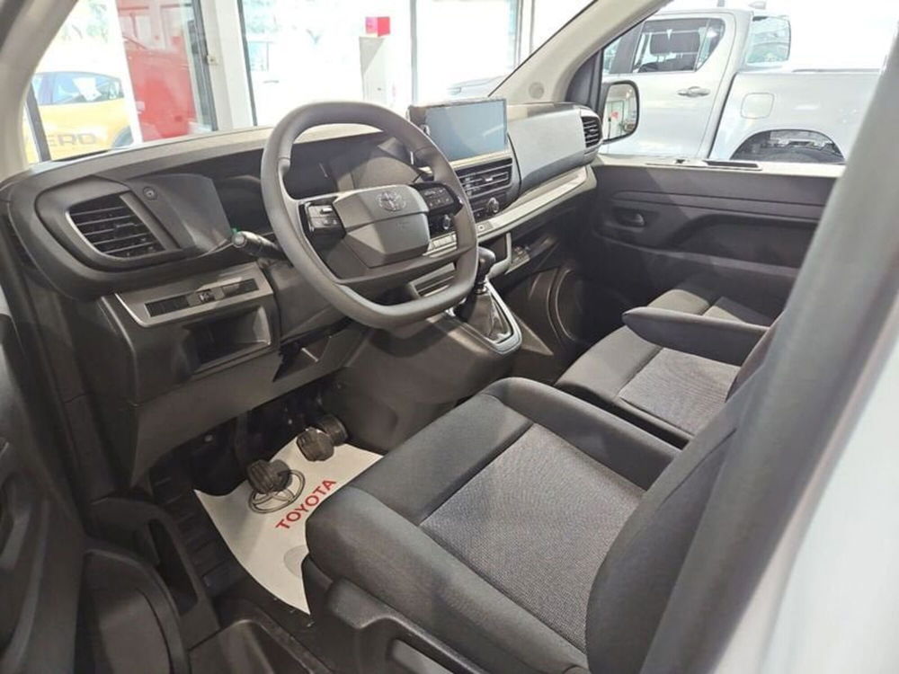 Toyota Proace nuova a Vicenza (9)