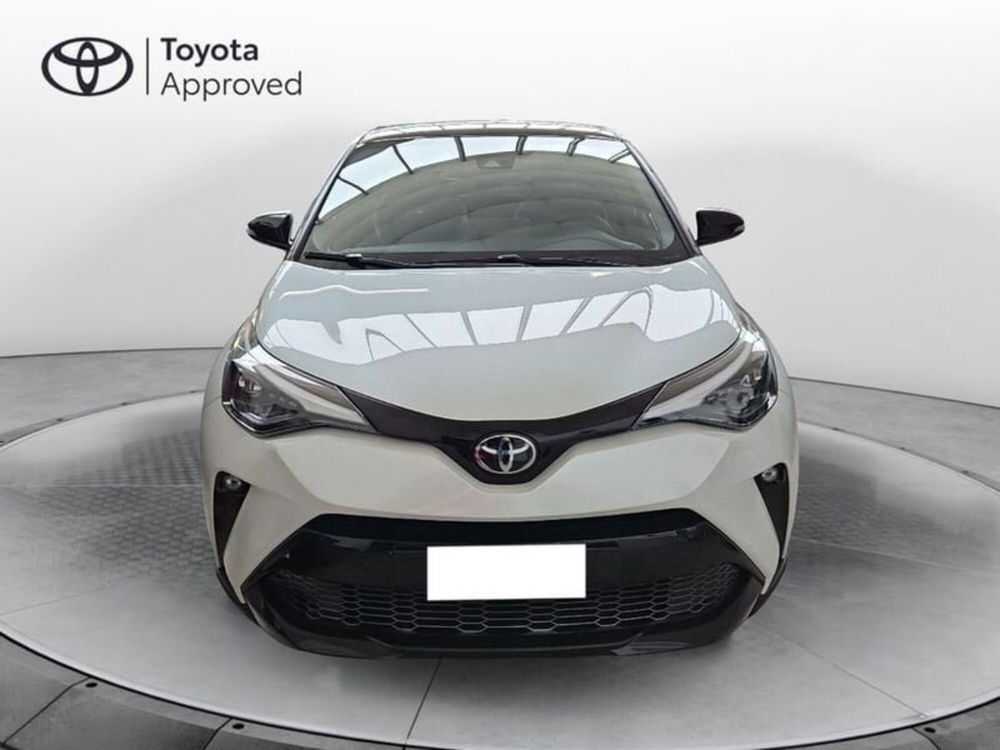 Toyota Toyota C-HR nuova a Vicenza (3)