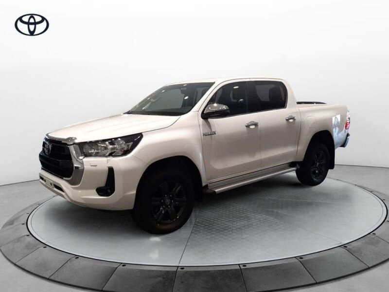 Toyota Hilux 2.D-4D 4WD porte Double Cab Lounge  nuova a Torri di Quartesolo