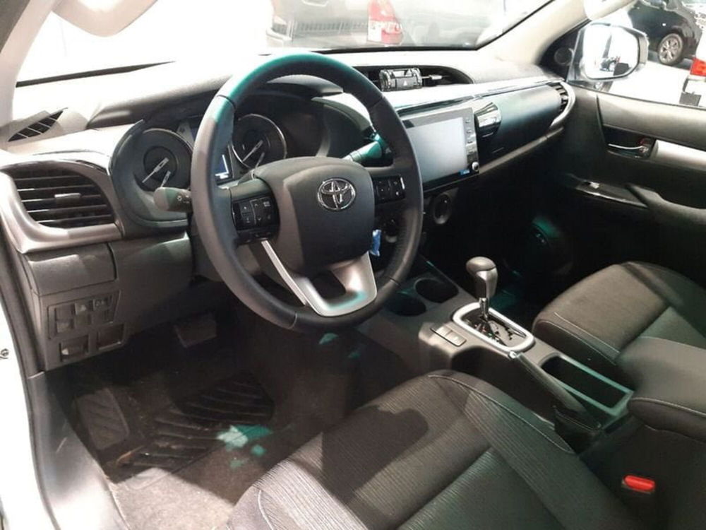 Toyota Hilux nuova a Vicenza (11)