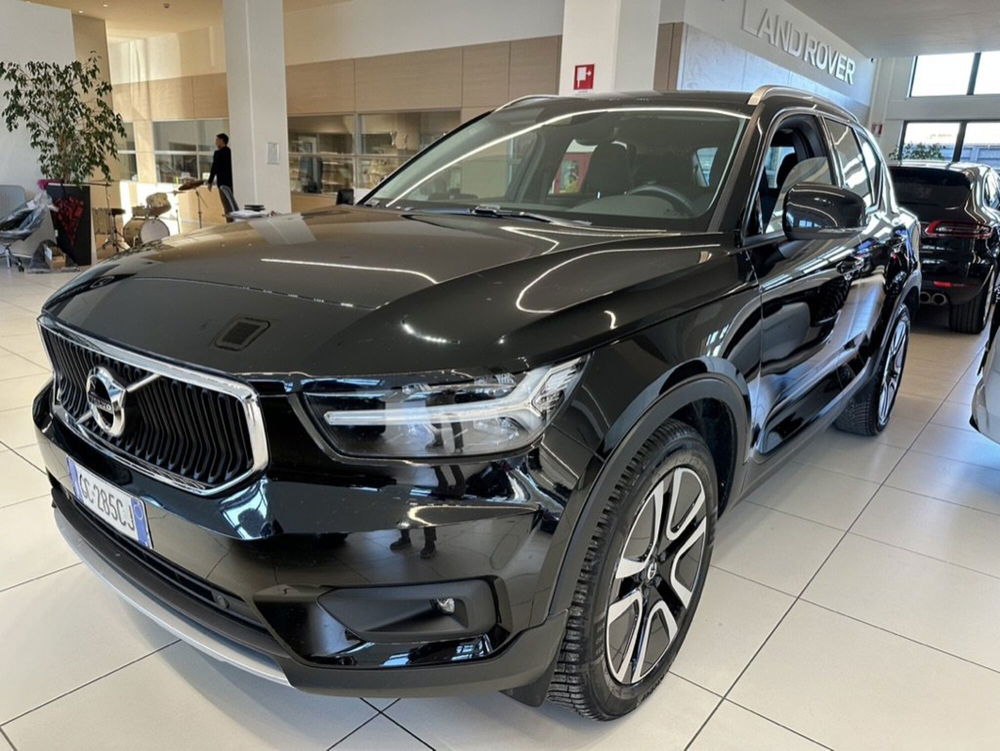 Volvo XC40 usata a Latina