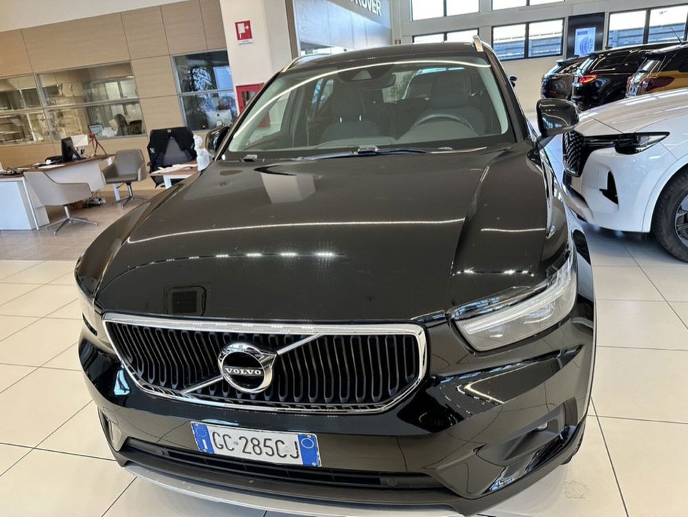 Volvo XC40 usata a Latina (2)