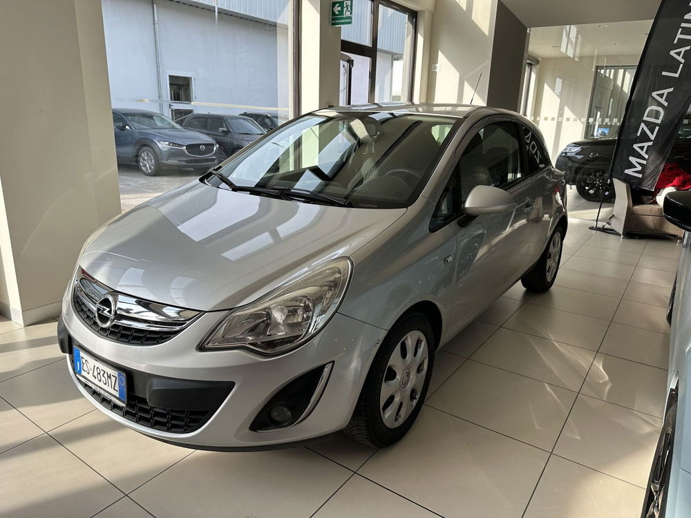 Opel Corsa usata a Latina