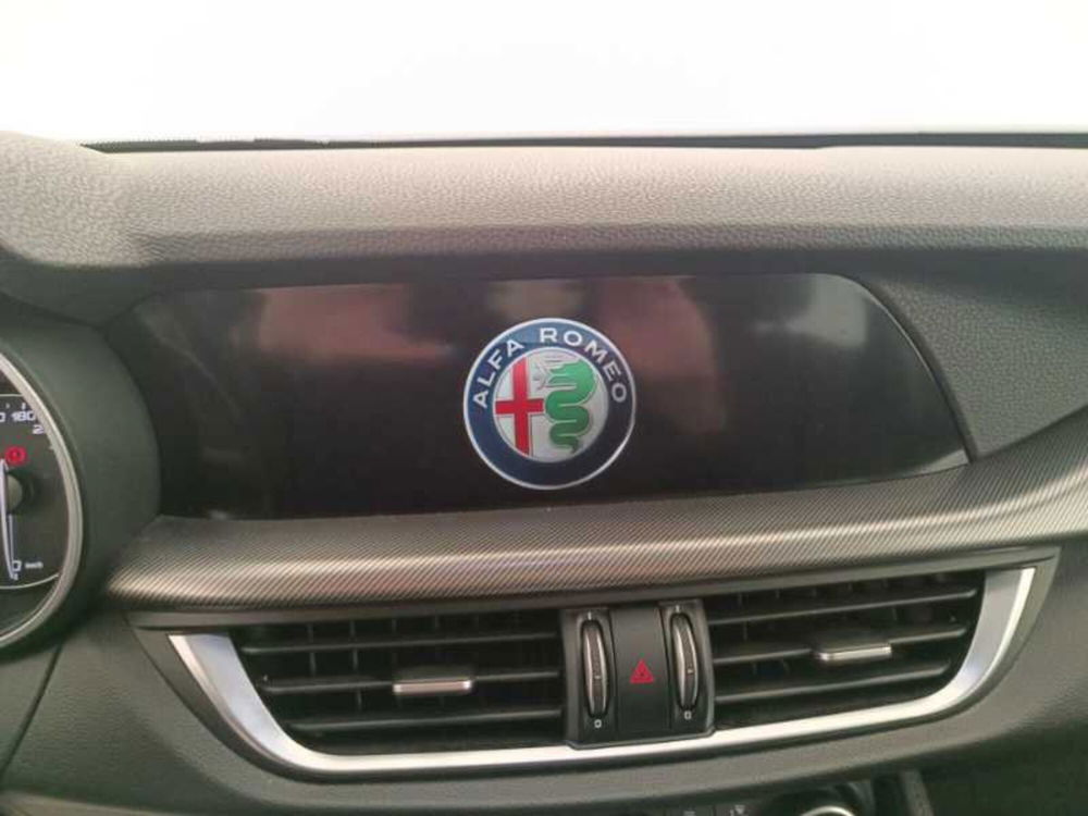 Alfa Romeo Stelvio usata a Treviso (15)