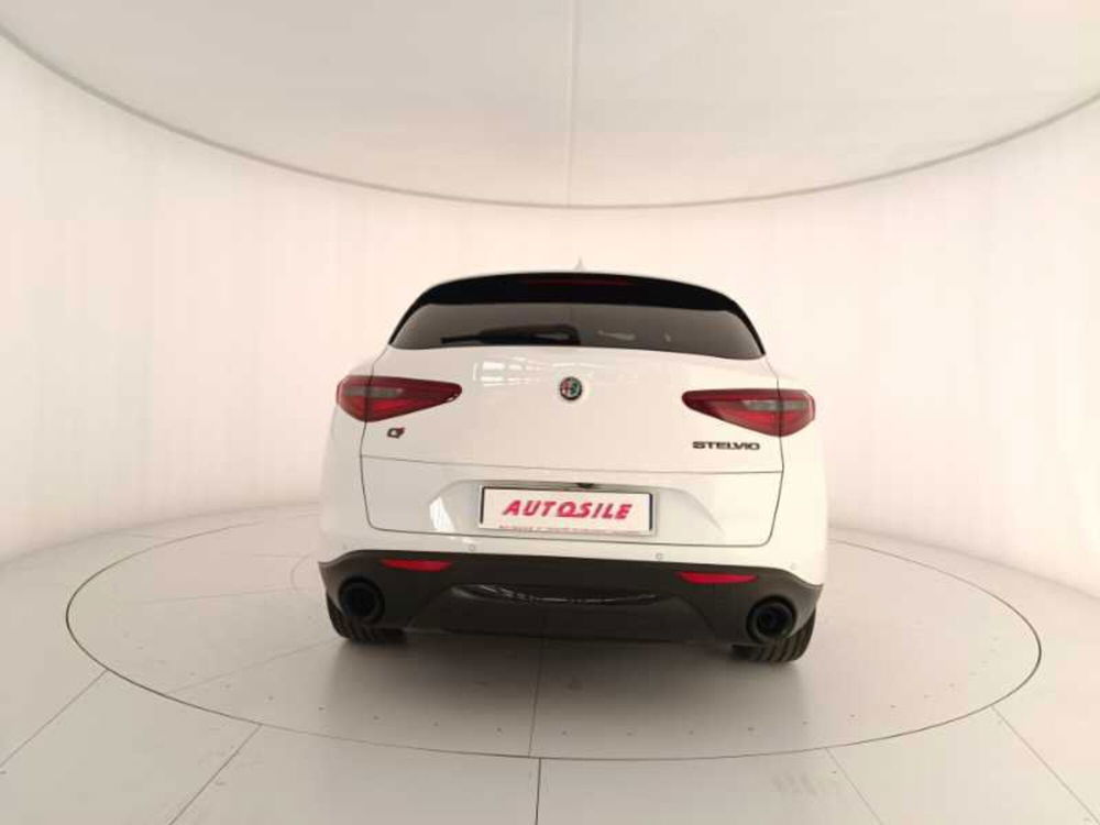 Alfa Romeo Stelvio usata a Treviso (5)