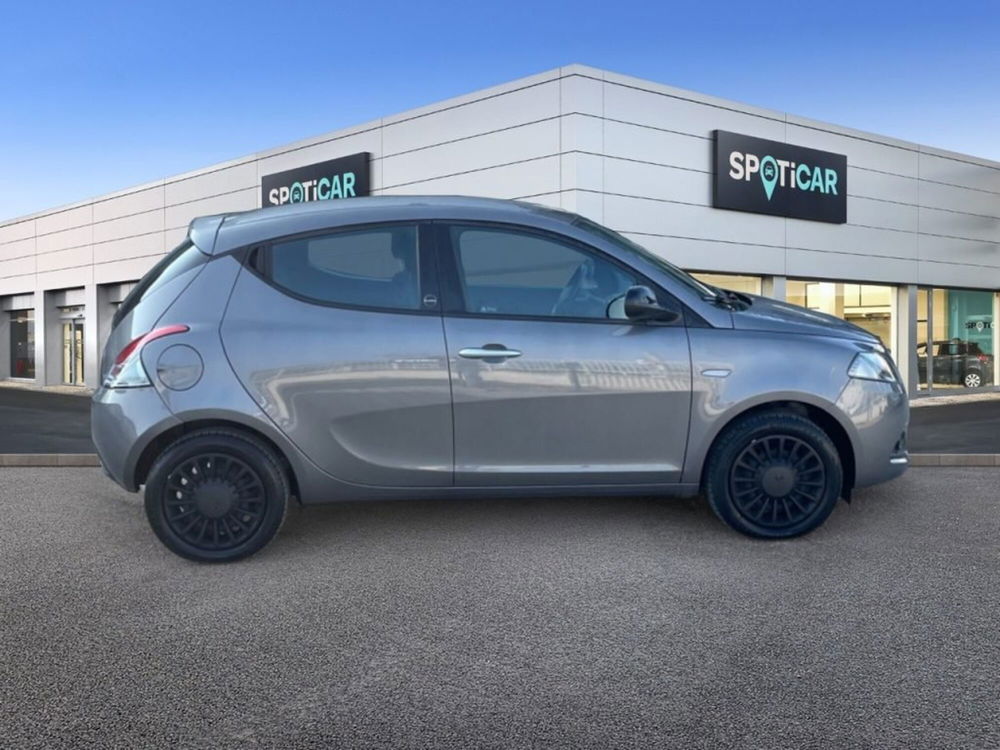 Lancia Ypsilon usata a Foggia (4)