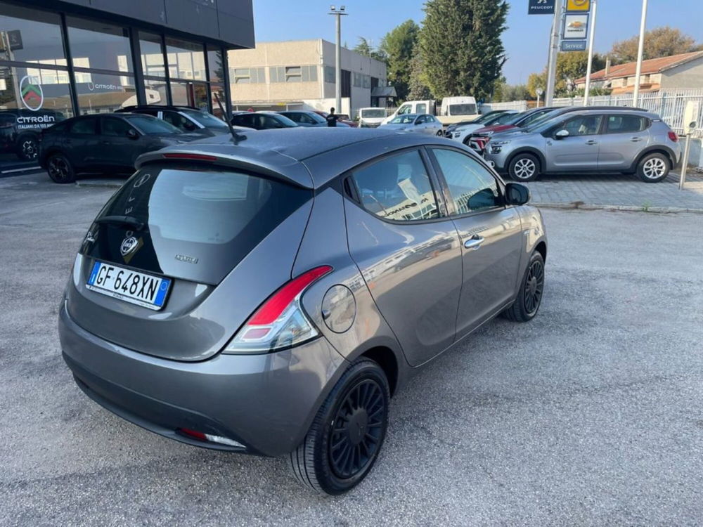 Lancia Ypsilon usata a Foggia (5)