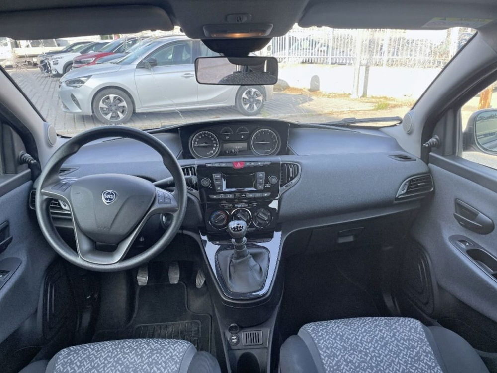 Lancia Ypsilon usata a Foggia (9)