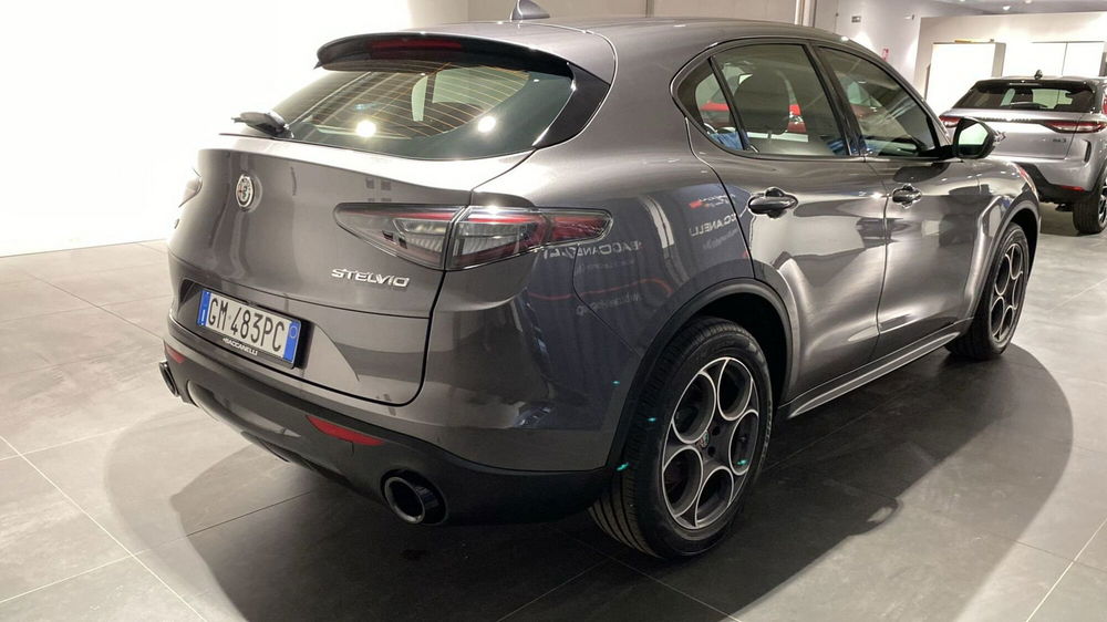 Alfa Romeo Stelvio usata a Bergamo (4)