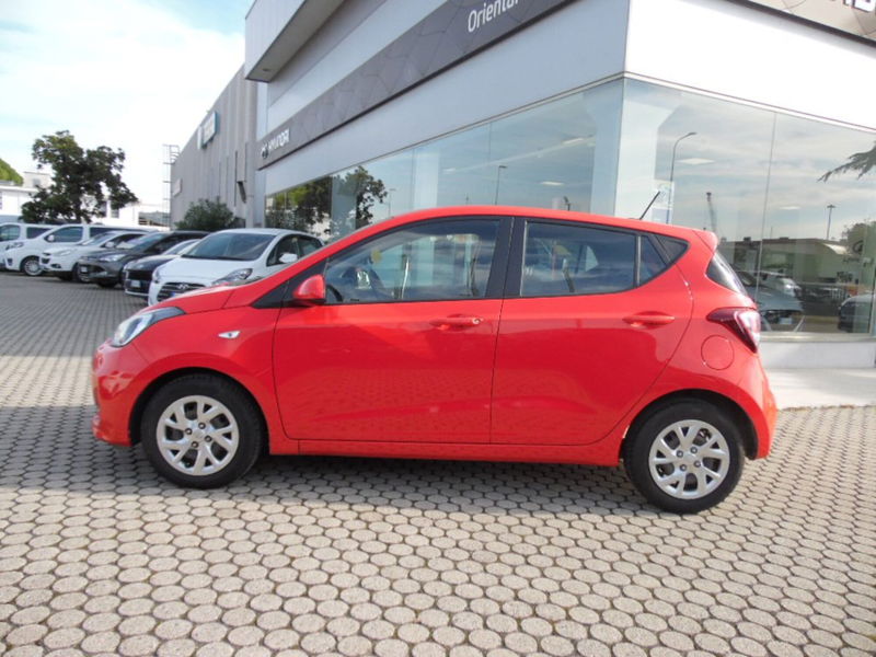 Hyundai i10 1.0 MPI Tech del 2019 usata a La Spezia