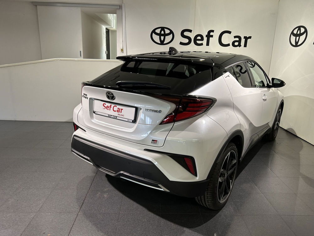 Toyota Toyota C-HR usata a Milano (4)