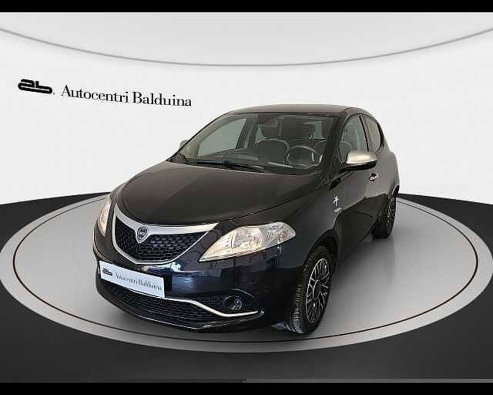 Lancia Ypsilon usata a Roma