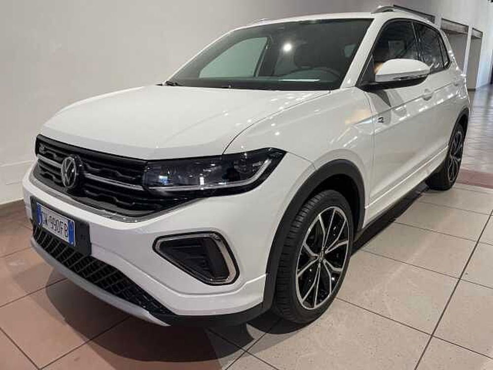 Volkswagen T-Cross nuova a Genova