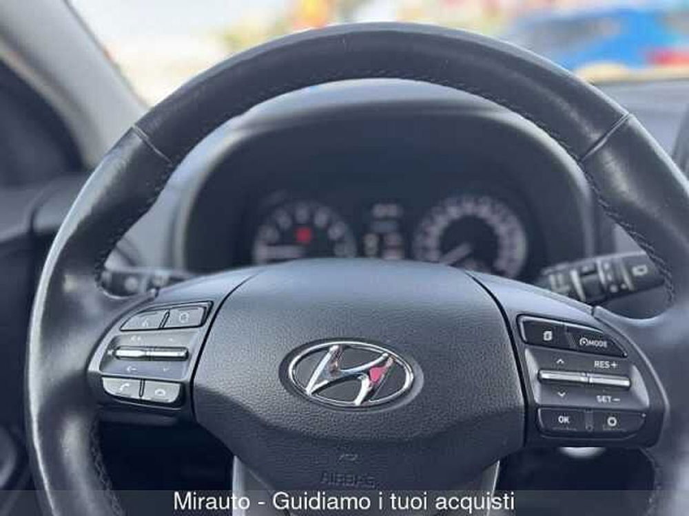 Hyundai Kona usata a Roma (15)