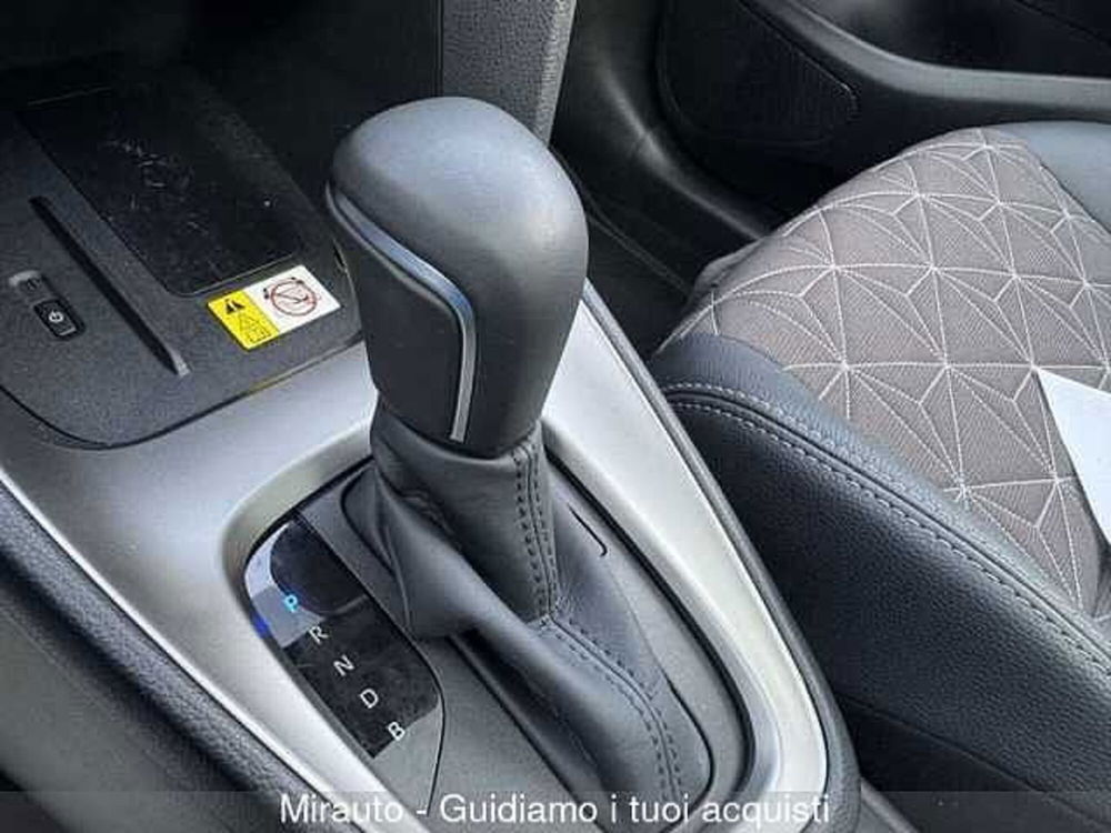 Toyota Yaris Cross usata a Roma (14)