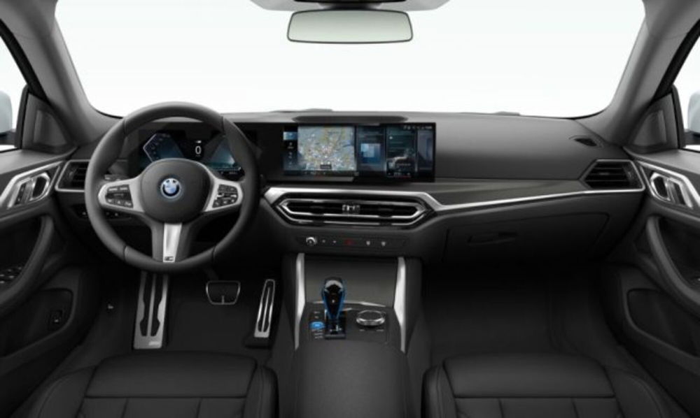 BMW i4 nuova a Verona (3)