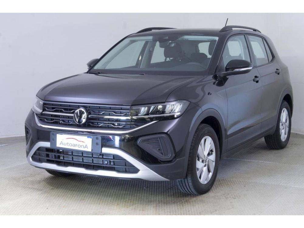 Volkswagen T-Cross nuova a Novara