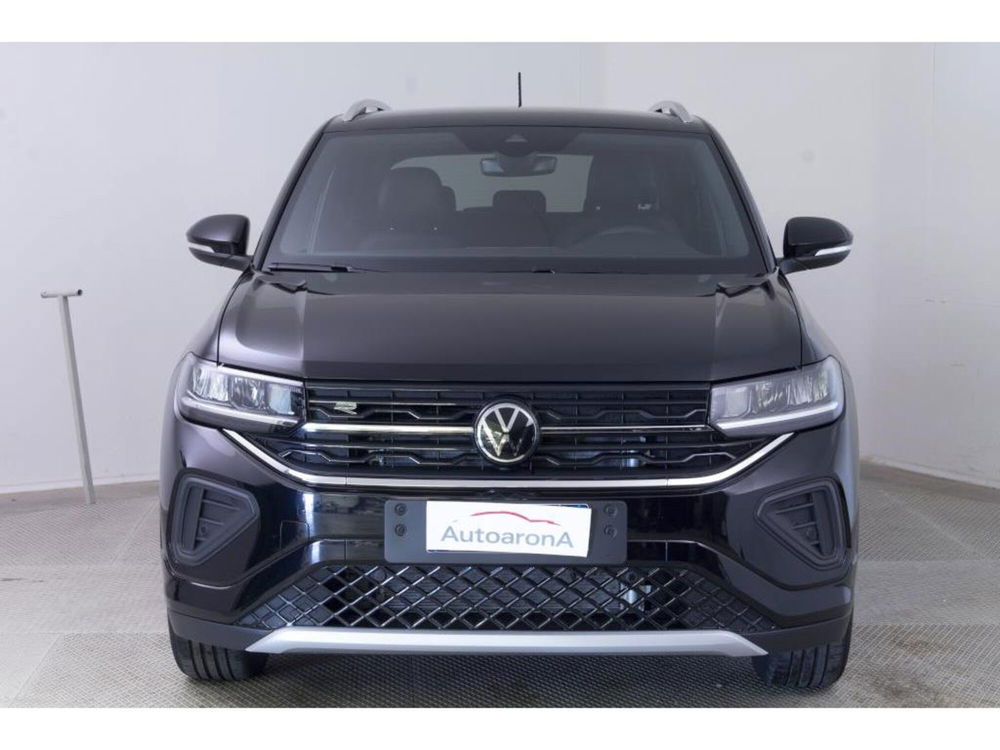 Volkswagen T-Cross nuova a Novara (2)