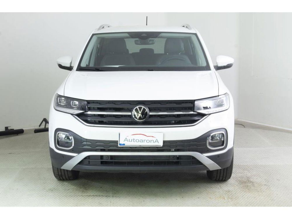 Volkswagen T-Cross nuova a Novara (2)