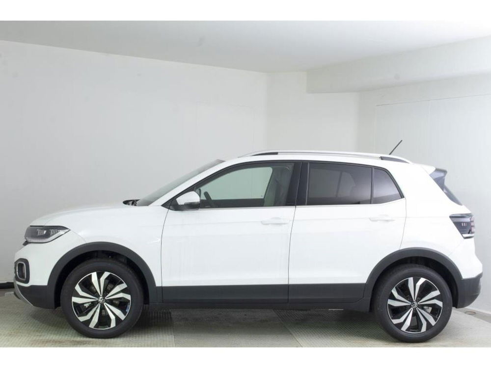 Volkswagen T-Cross nuova a Novara (3)