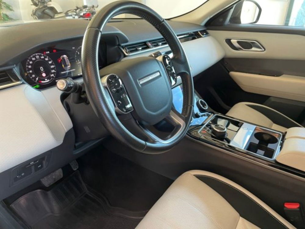 Land Rover Range Rover Velar usata a Livorno (19)