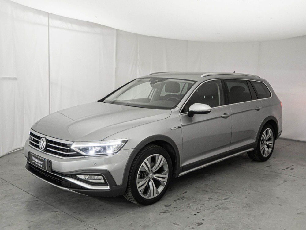 Volkswagen Passat Variant usata a Macerata