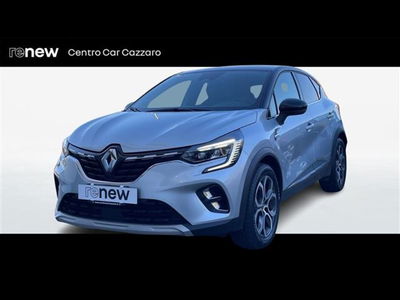 Renault Captur TCe 155 CV EDC FAP Intens  del 2020 usata a Saronno